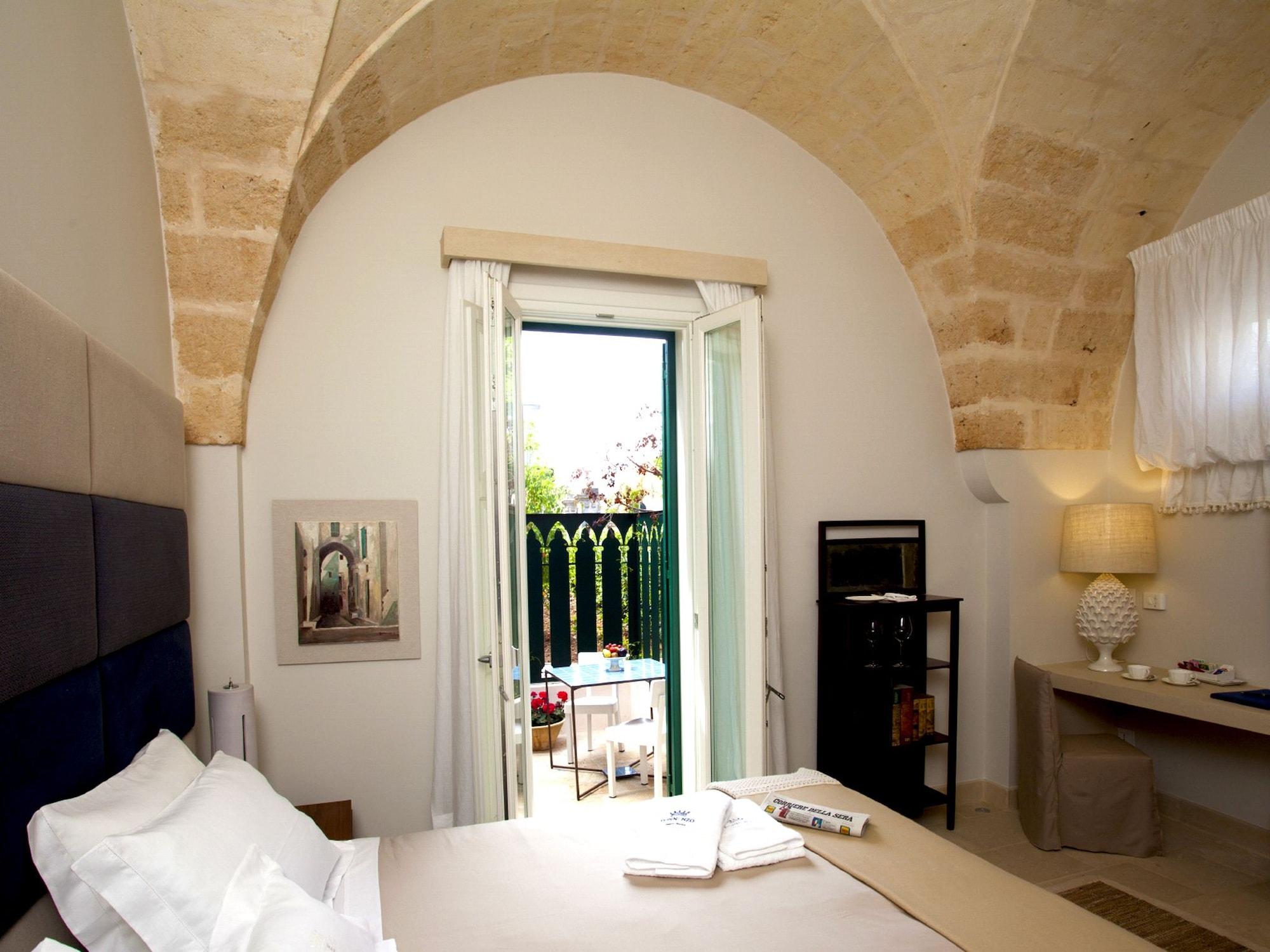 Donnenzo Bed & Breakfast Latiano Bagian luar foto