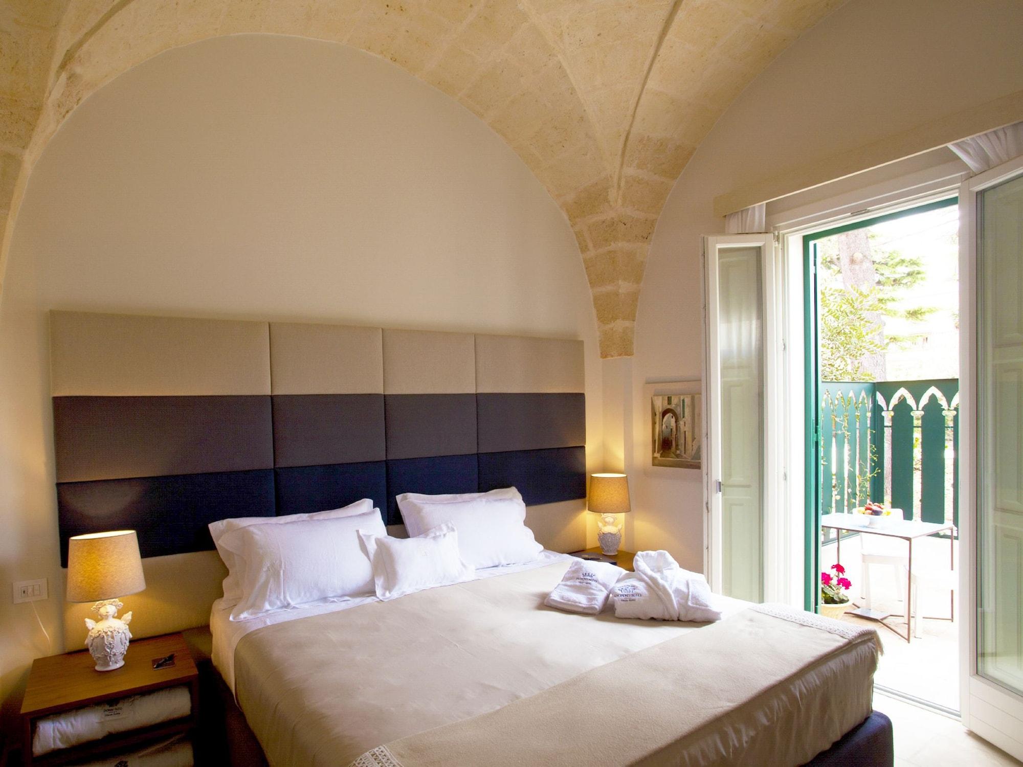 Donnenzo Bed & Breakfast Latiano Bagian luar foto