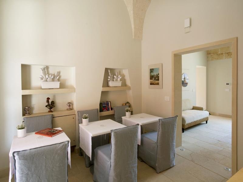 Donnenzo Bed & Breakfast Latiano Bagian luar foto