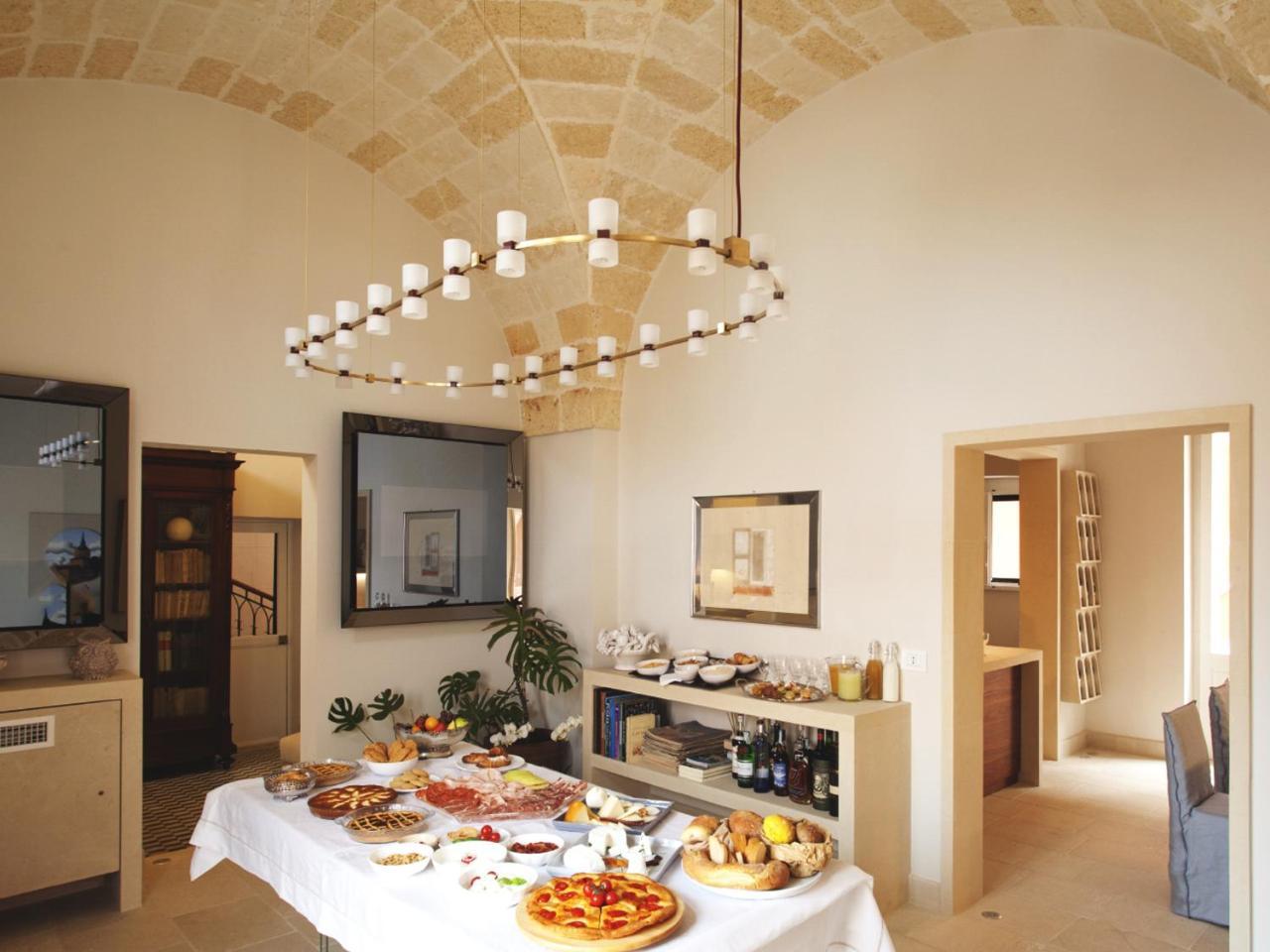 Donnenzo Bed & Breakfast Latiano Bagian luar foto