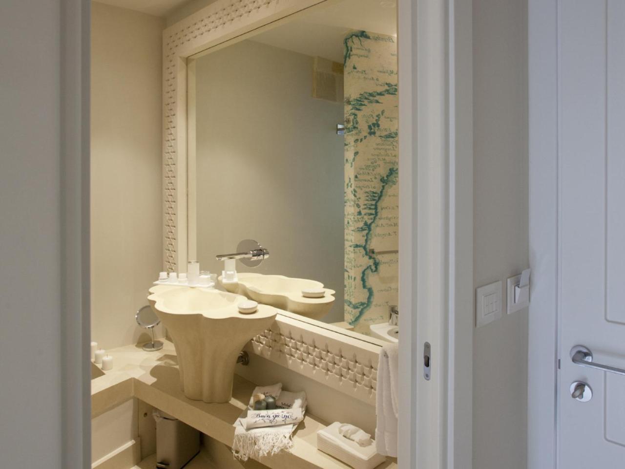 Donnenzo Bed & Breakfast Latiano Bagian luar foto